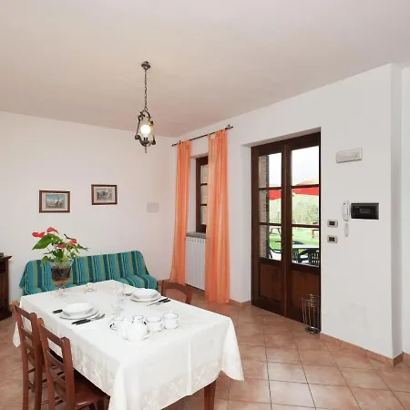 Lovely Farmhouse In Umbria With Swimming Pool Ferienhaus Passignano sul Trasimeno